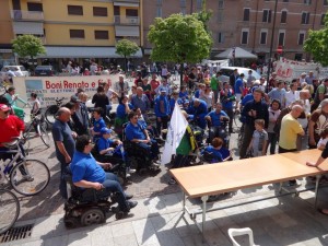 399908_10200323382785729_996479539_n